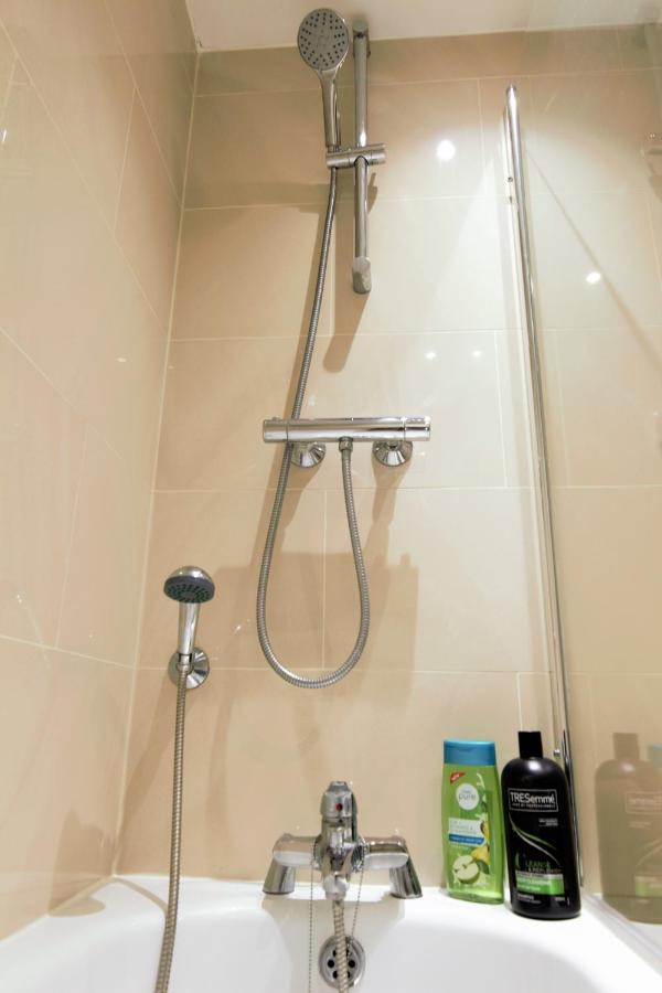 Stylish 2 Bedroom Apartment In The Heart Of Greenwich لندن المظهر الخارجي الصورة