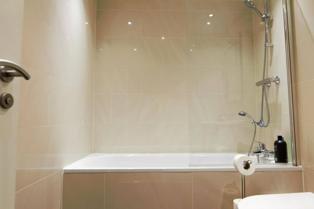 Stylish 2 Bedroom Apartment In The Heart Of Greenwich لندن المظهر الخارجي الصورة